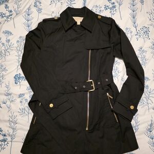Michael Kors Womans Asymmetrical Trench Coat Size Medium Zip Front Belted